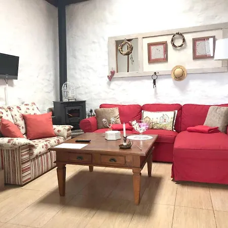 Holiday home House With One Bedroom In Adeje With Wonderful Sea View Furnished Terrace And Wifi 10 Km From The Beach