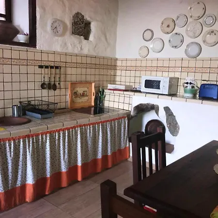 別荘 House With One Bedroom In Adeje With Wonderful Sea View Furnished Terrace And Wifi 10 Km From The Beach *